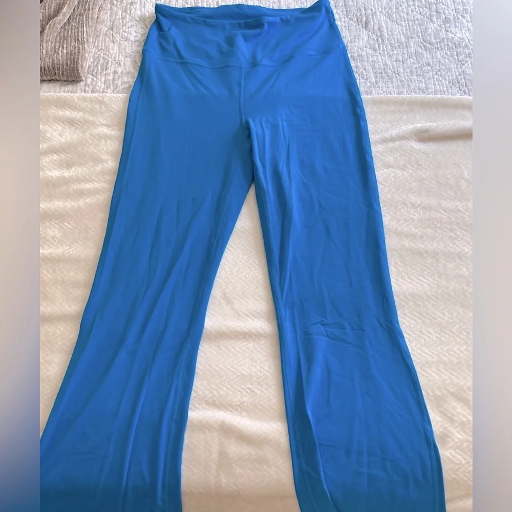 High-Rise Boot Cut Active Pants in Bright Blue